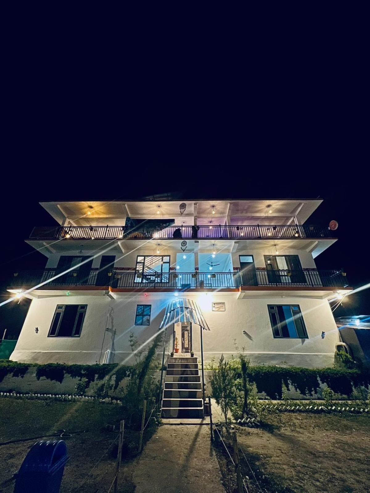 Himtrek Stays, קאסול מראה חיצוני תמונה