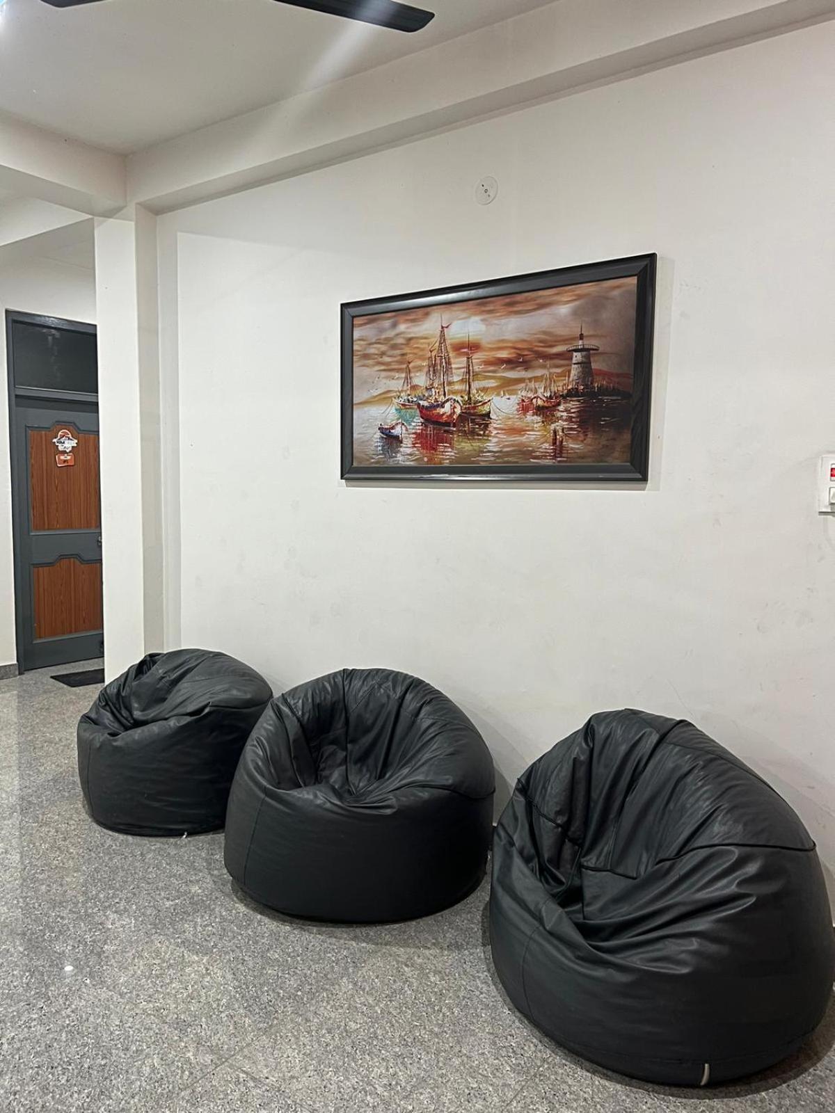 Himtrek Stays, קאסול מראה חיצוני תמונה